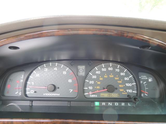 1999 Toyota 4Runner Limited 4WD / V6 / Leather / Sunroof / LIFTED - Photo 20 - Portland, OR 97217