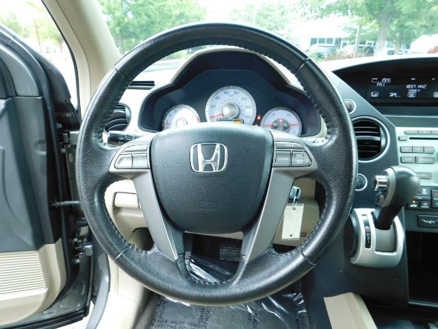 2009 Honda Pilot EX-L ALL WHEEL DRIVE / 3RD SEAT LEATHER / 1-OWNER - Photo 38 - Portland, OR 97217