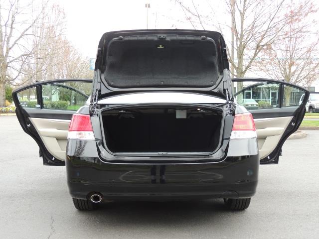 2014 Subaru Legacy 2.5i Premium / AWD / Sedan / 1-OWNER /Heated Seats - Photo 28 - Portland, OR 97217