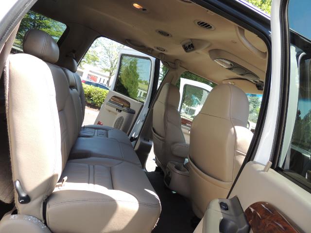 2001 Ford Excursion Limited / 4WD / 7.3L DIESEL / Excel Cond - Photo 17 - Portland, OR 97217