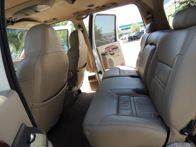 2001 Ford Excursion Limited / 4WD / 7.3L DIESEL / Excel Cond - Photo 15 - Portland, OR 97217