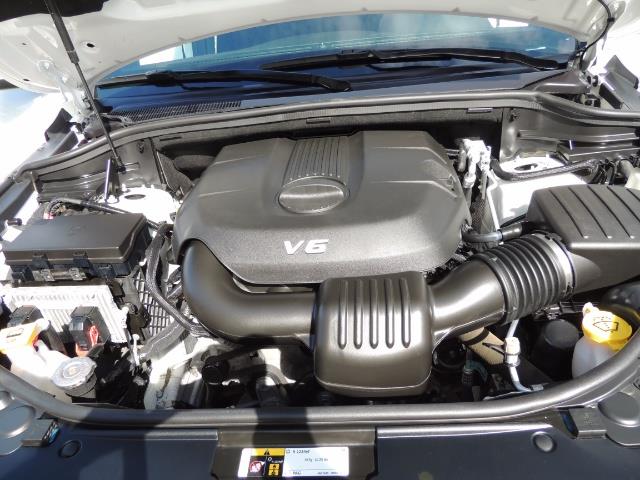 2015 Jeep Grand Cherokee Laredo / Sport Utility / 4WD / LIFTED LIFTED - Photo 34 - Portland, OR 97217