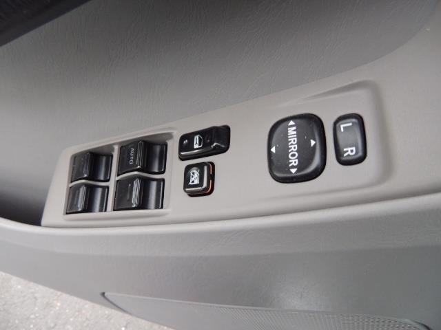 2004 Toyota 4Runner SR5 SPORT 4WD LEATHER /LIFTED 33 "MUD 2-OWNER 6CYL - Photo 32 - Portland, OR 97217