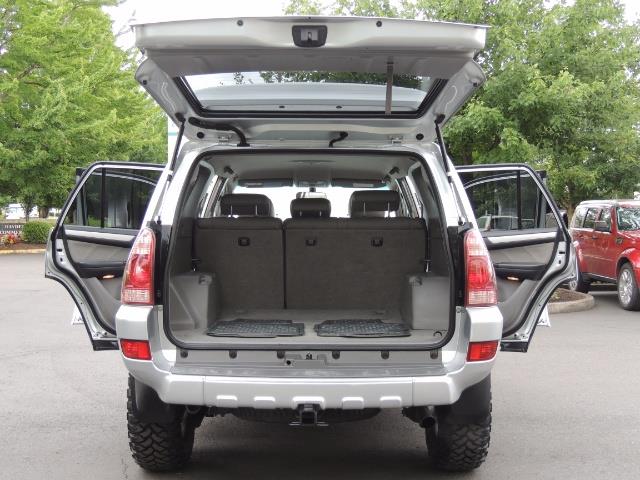 2004 Toyota 4Runner SR5 SPORT 4WD LEATHER /LIFTED 33 "MUD 2-OWNER 6CYL - Photo 11 - Portland, OR 97217