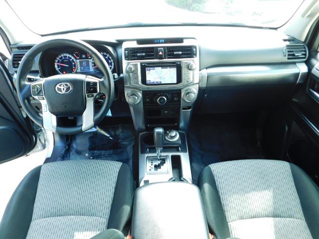 2016 Toyota 4Runner SR5 / 4WD / Navigation / backup camera / LIFTED - Photo 18 - Portland, OR 97217