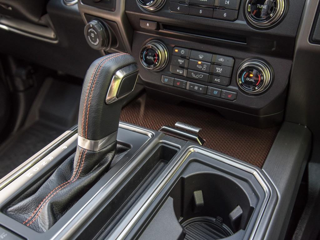 2017 Ford F-150 Raptor - Photo 16 - Springfield, MO 65802