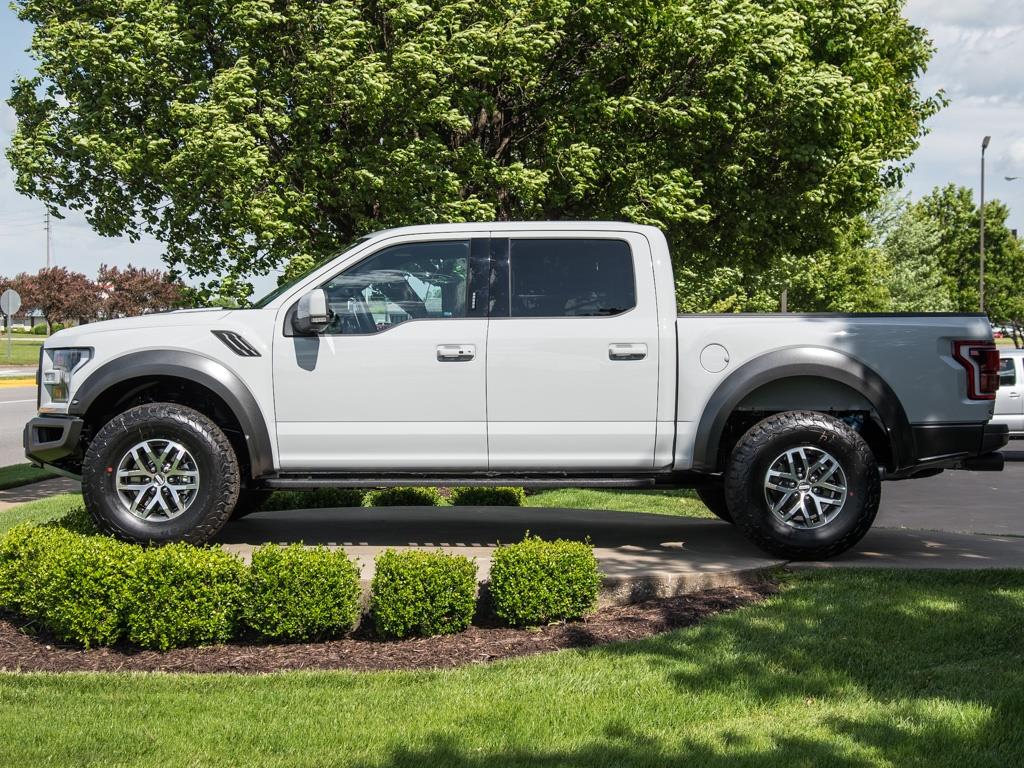 2017 Ford F-150 Raptor - Photo 6 - Springfield, MO 65802