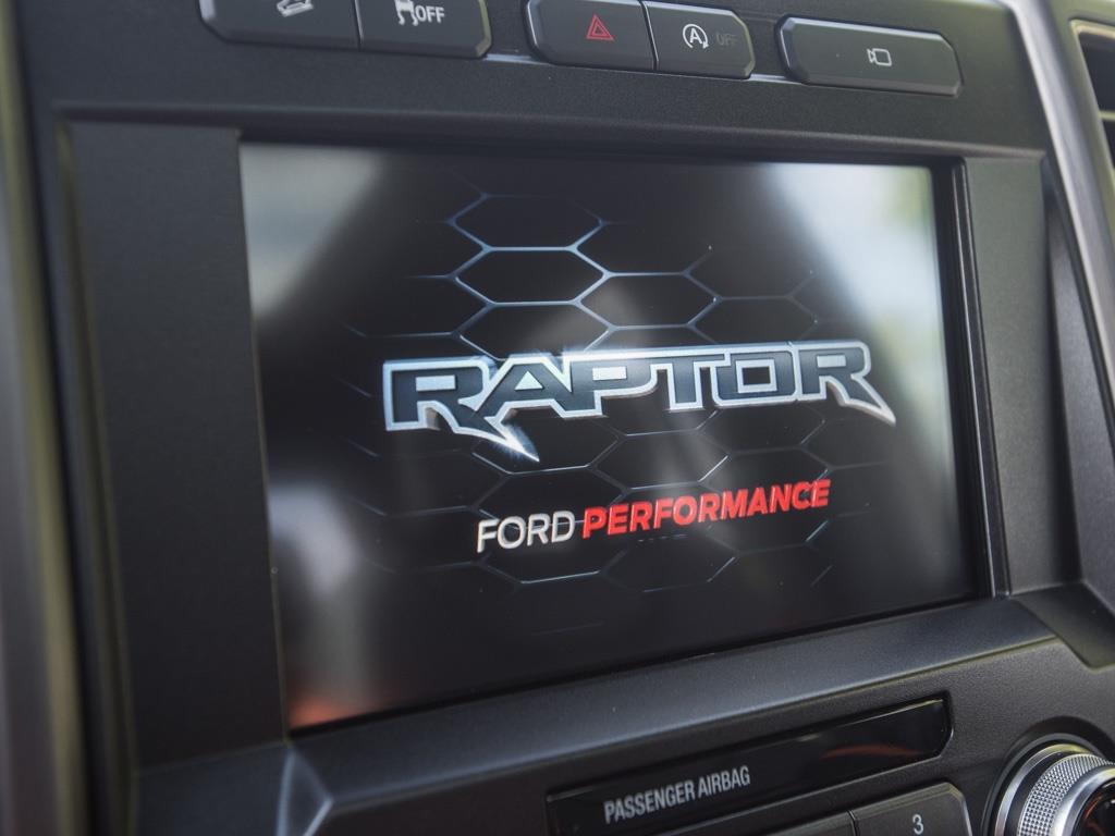 2017 Ford F-150 Raptor - Photo 14 - Springfield, MO 65802