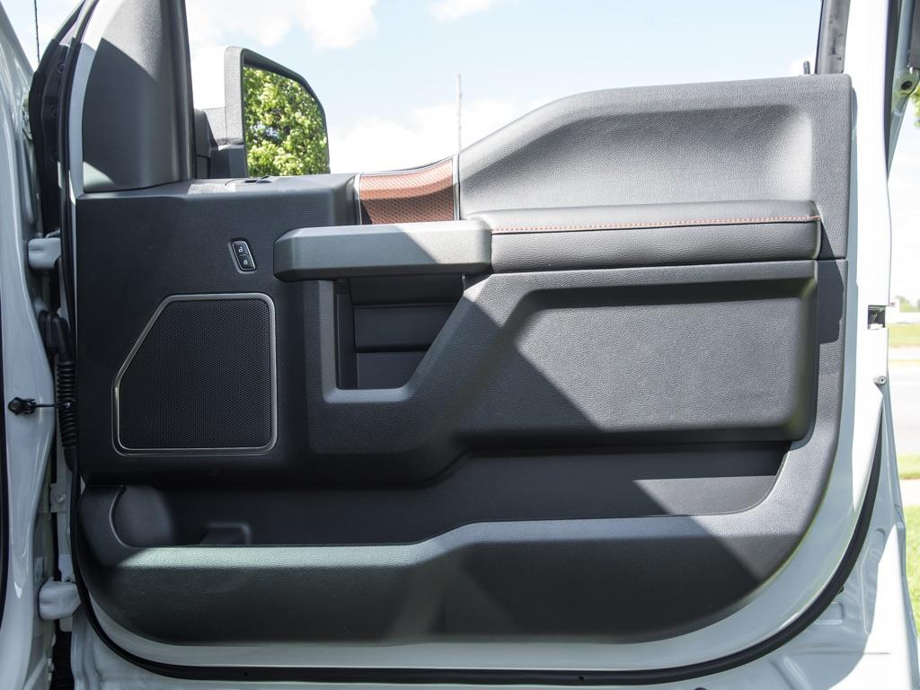 2017 Ford F-150 Raptor - Photo 25 - Springfield, MO 65802