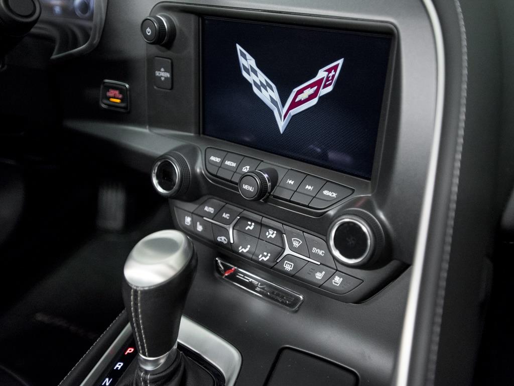 2014 Chevrolet Corvette Stingray Z51 - Photo 11 - Springfield, MO 65802