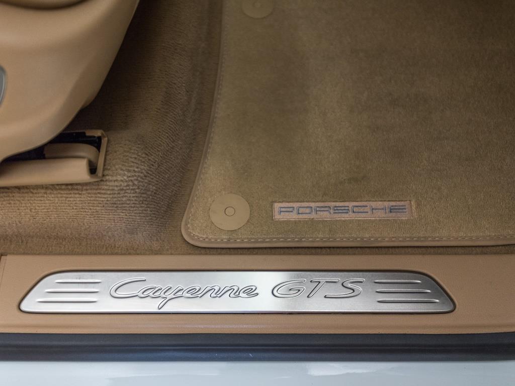 2013 Porsche Cayenne GTS - Photo 26 - Springfield, MO 65802