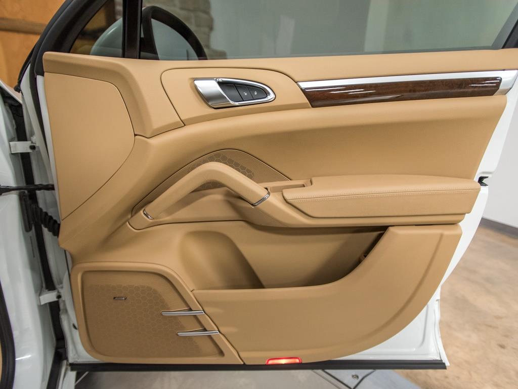 2013 Porsche Cayenne GTS - Photo 28 - Springfield, MO 65802