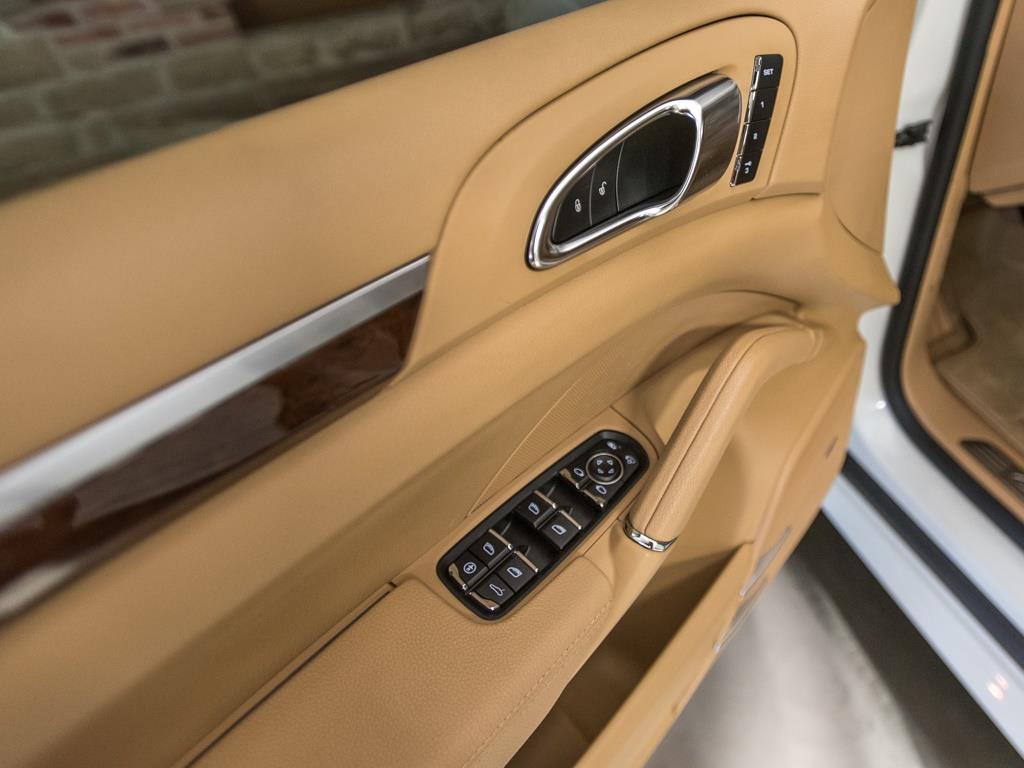 2013 Porsche Cayenne GTS - Photo 20 - Springfield, MO 65802