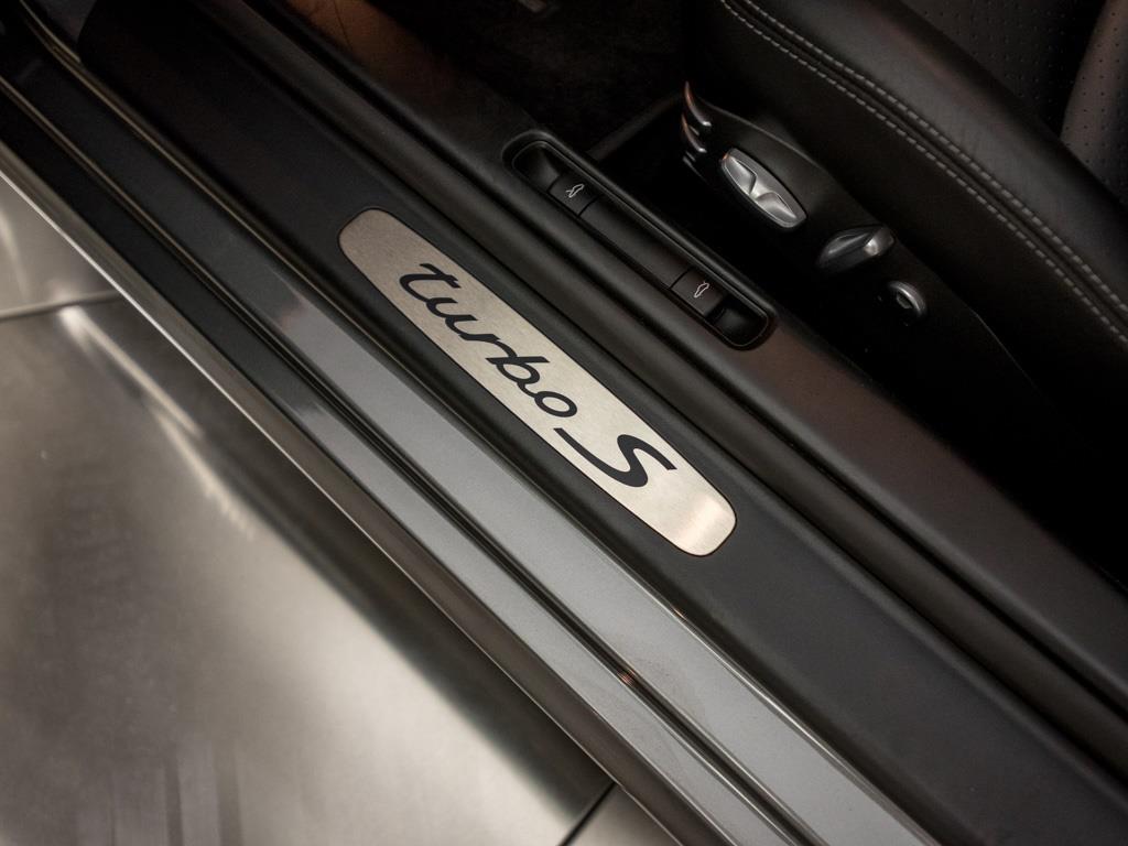 2011 Porsche 911 Turbo S - Photo 19 - Springfield, MO 65802