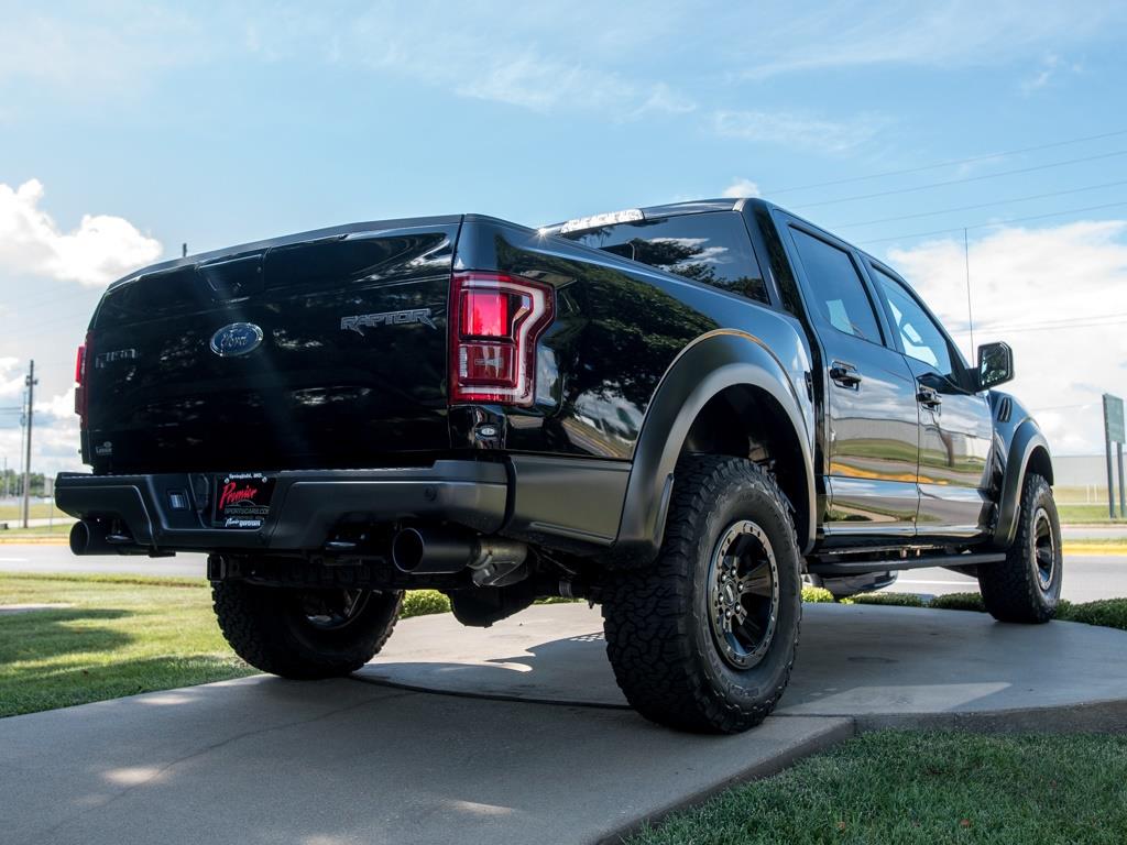 2017 Ford F-150 Raptor - Photo 9 - Springfield, MO 65802