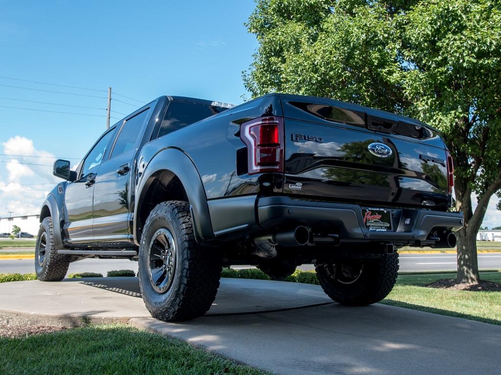 2017 Ford F-150 Raptor - Photo 7 - Springfield, MO 65802