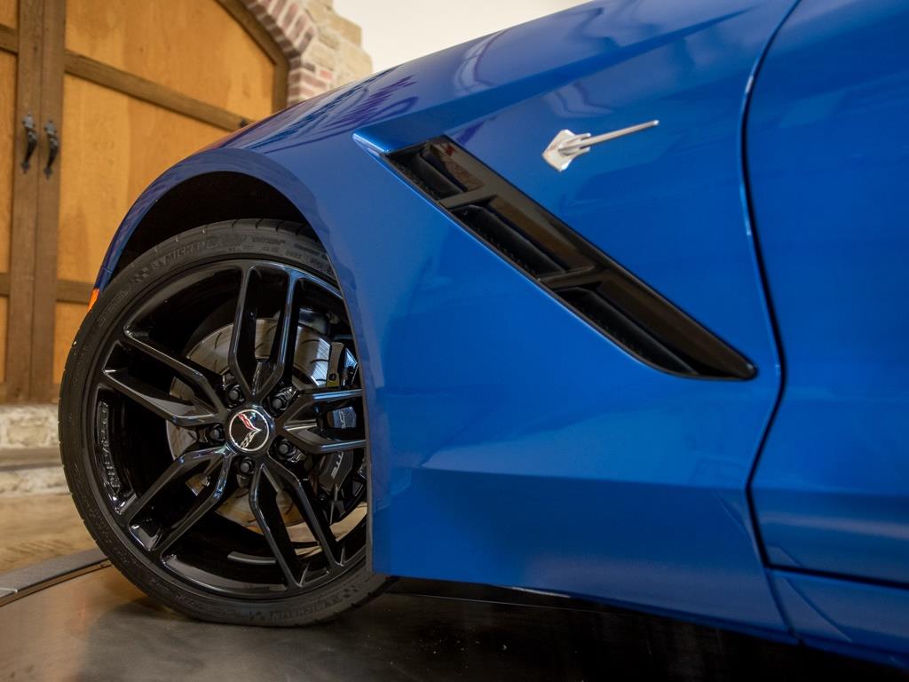 2015 Chevrolet Corvette Z51 3LT Convertible - Photo 41 - Springfield, MO 65802