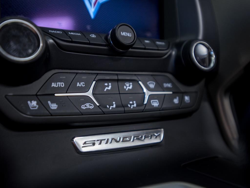 2015 Chevrolet Corvette Z51 3LT Convertible - Photo 18 - Springfield, MO 65802