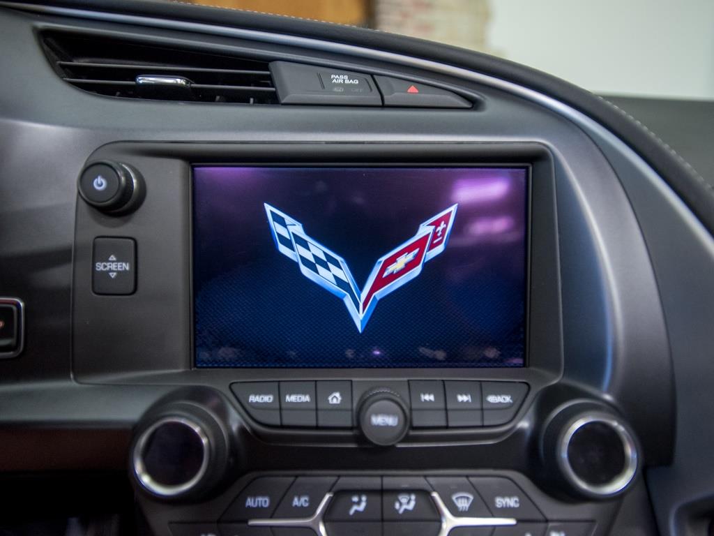 2015 Chevrolet Corvette Z51 3LT Convertible - Photo 17 - Springfield, MO 65802