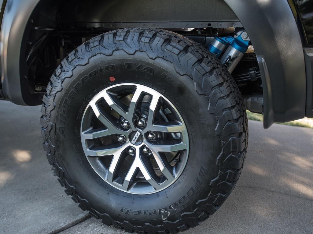 2017 Ford F-150 Raptor - Photo 18 - Springfield, MO 65802