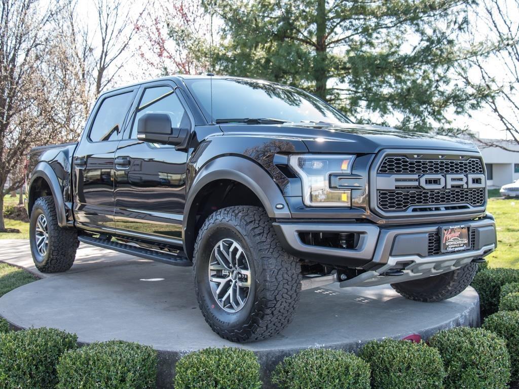 2017 Ford F-150 Raptor - Photo 4 - Springfield, MO 65802