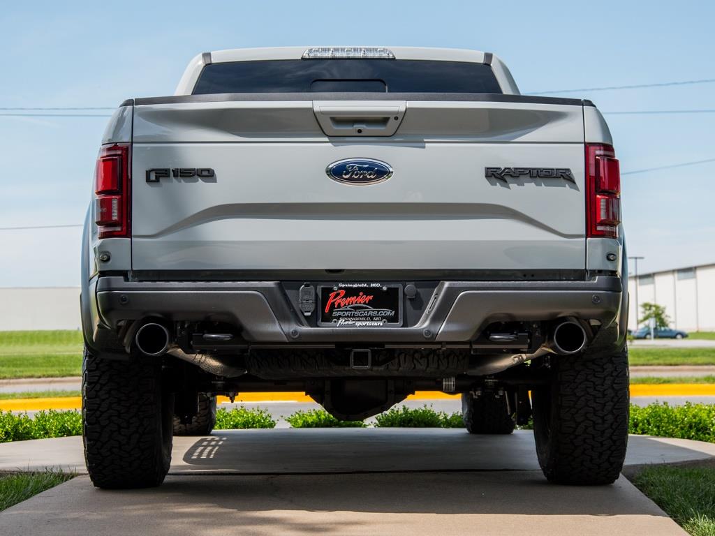 2017 Ford F-150 Raptor - Photo 9 - Springfield, MO 65802