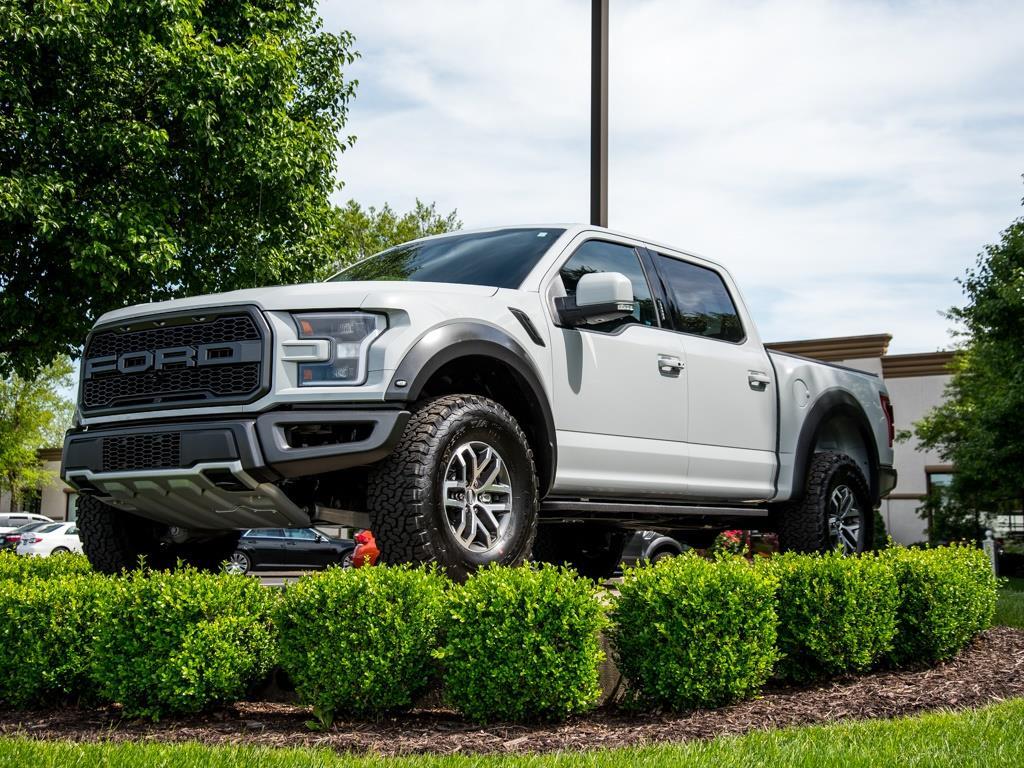 2017 Ford F-150 Raptor - Photo 1 - Springfield, MO 65802