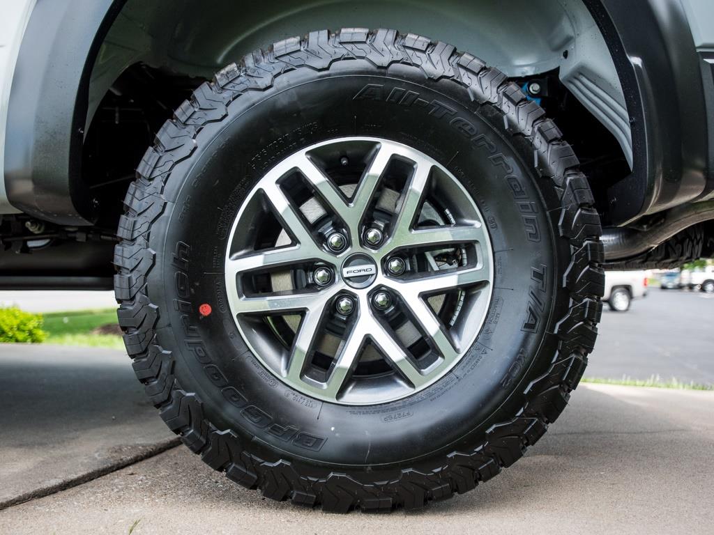 2017 Ford F-150 Raptor - Photo 34 - Springfield, MO 65802