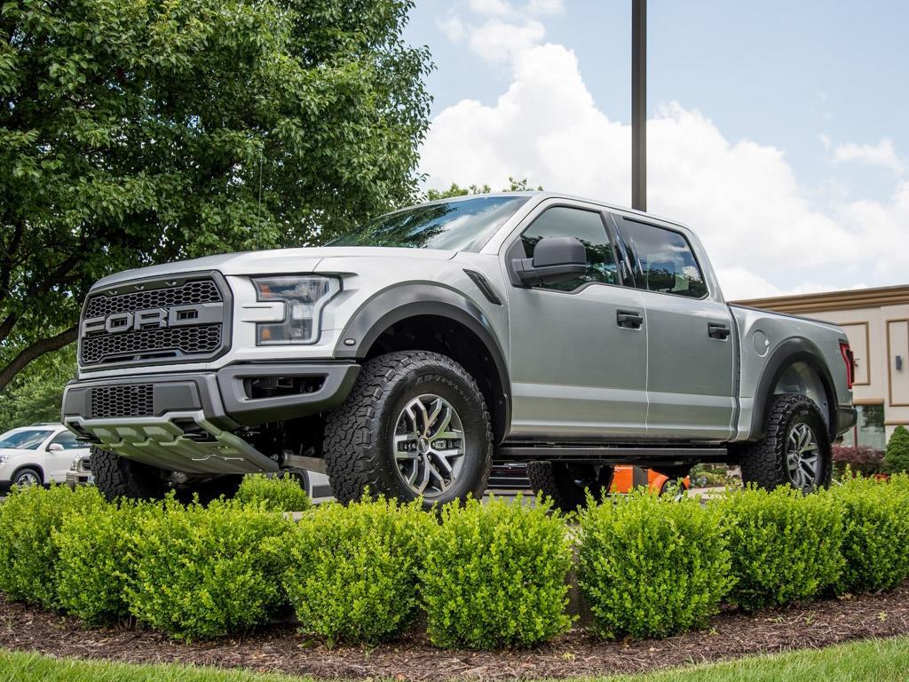 2017 Ford F-150 Raptor - Photo 1 - Springfield, MO 65802