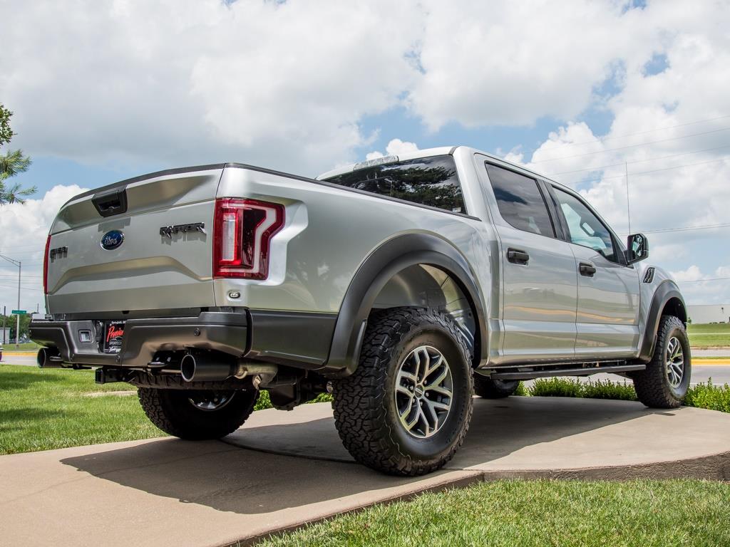 2017 Ford F-150 Raptor - Photo 9 - Springfield, MO 65802
