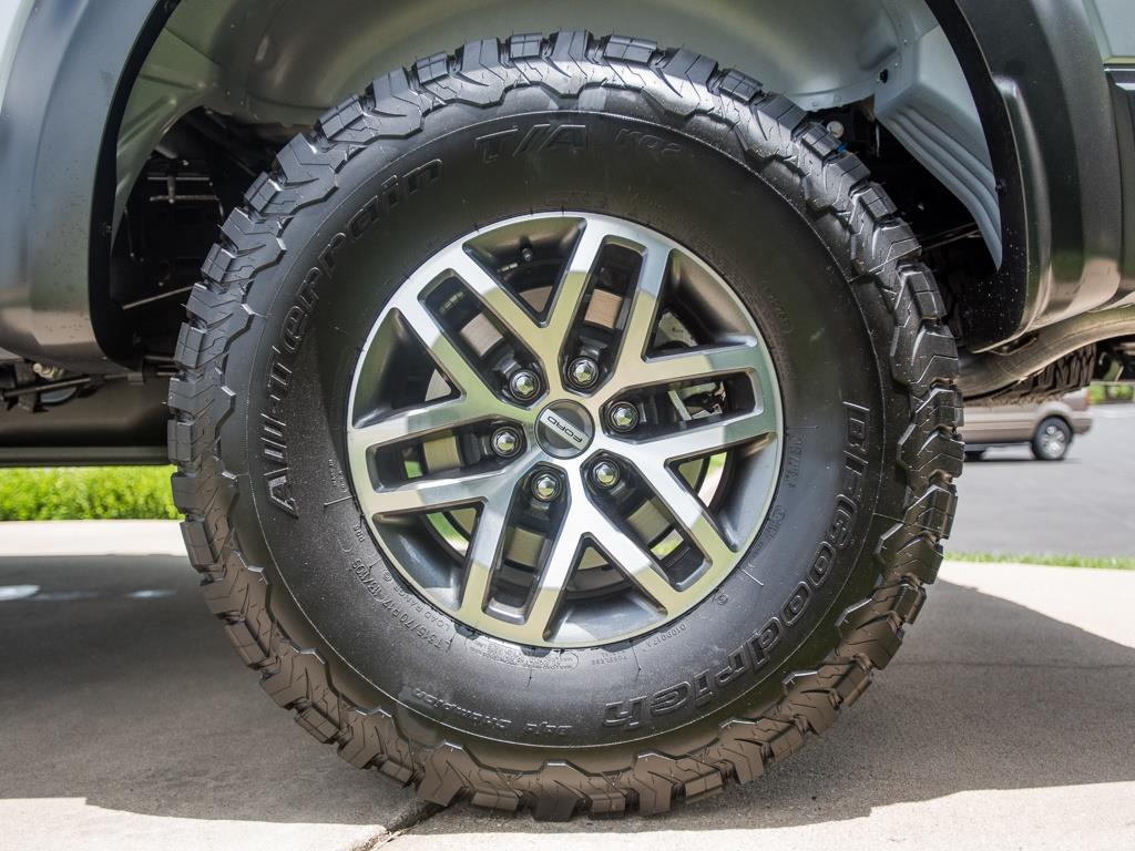 2017 Ford F-150 Raptor - Photo 32 - Springfield, MO 65802