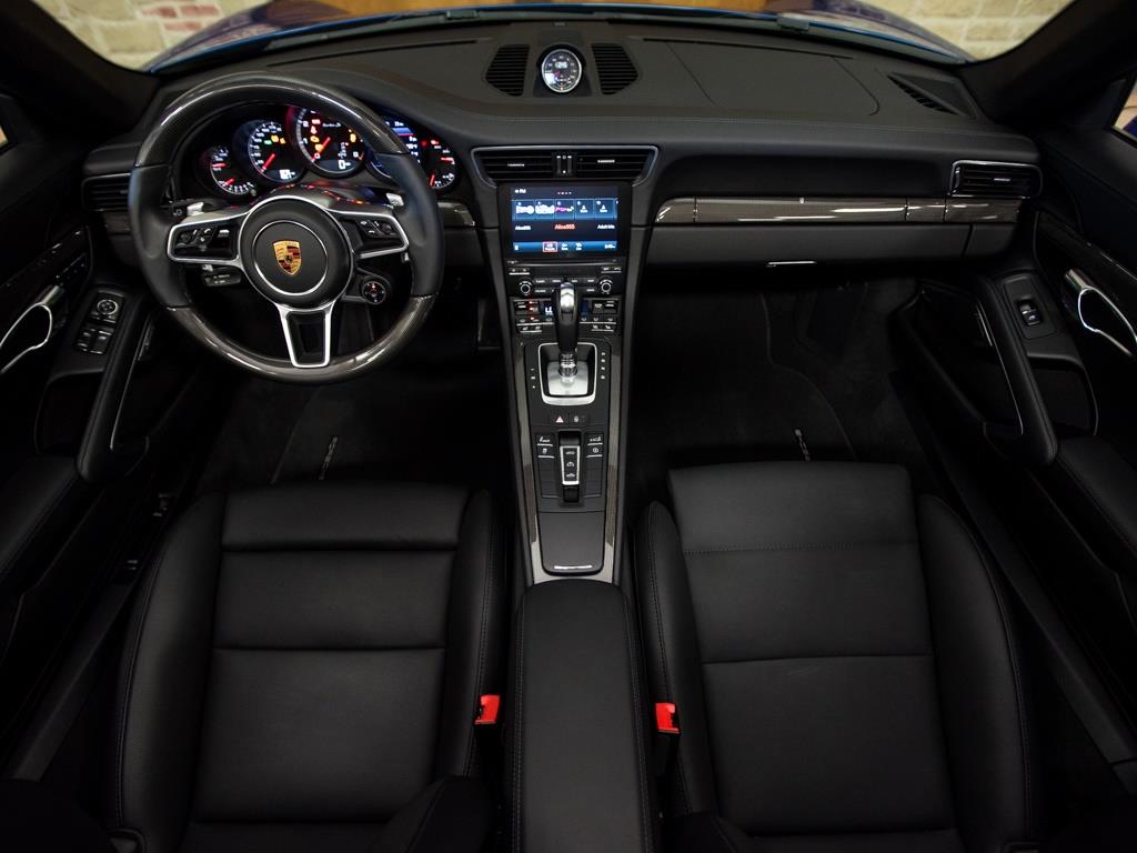 2017 Porsche 911 Turbo S - Photo 2 - Springfield, MO 65802