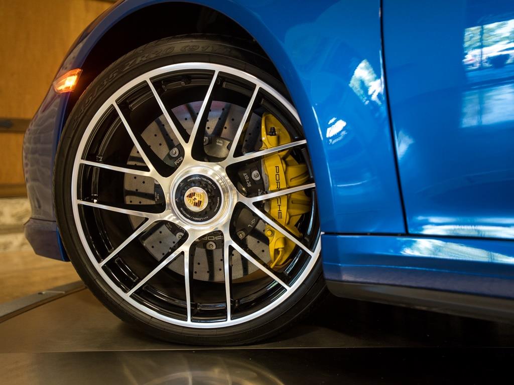 2017 Porsche 911 Turbo S - Photo 39 - Springfield, MO 65802