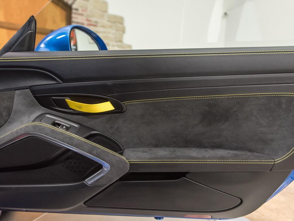 2016 Porsche Cayman GT4 - Photo 28 - Springfield, MO 65802