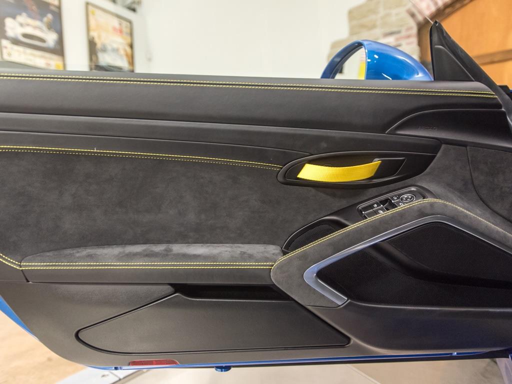 2016 Porsche Cayman GT4 - Photo 18 - Springfield, MO 65802