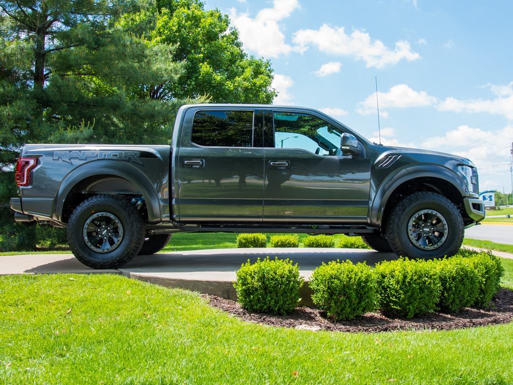 2017 Ford F-150 Raptor - Photo 3 - Springfield, MO 65802