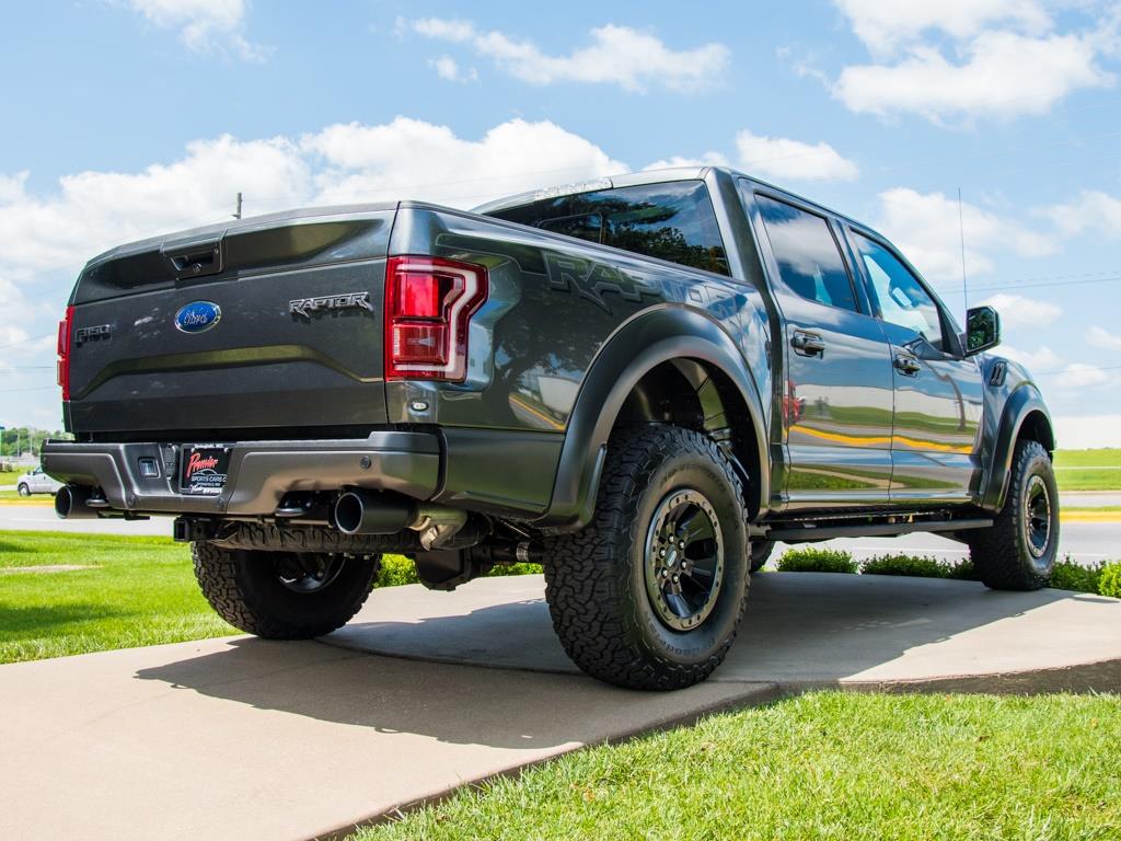 2017 Ford F-150 Raptor - Photo 9 - Springfield, MO 65802