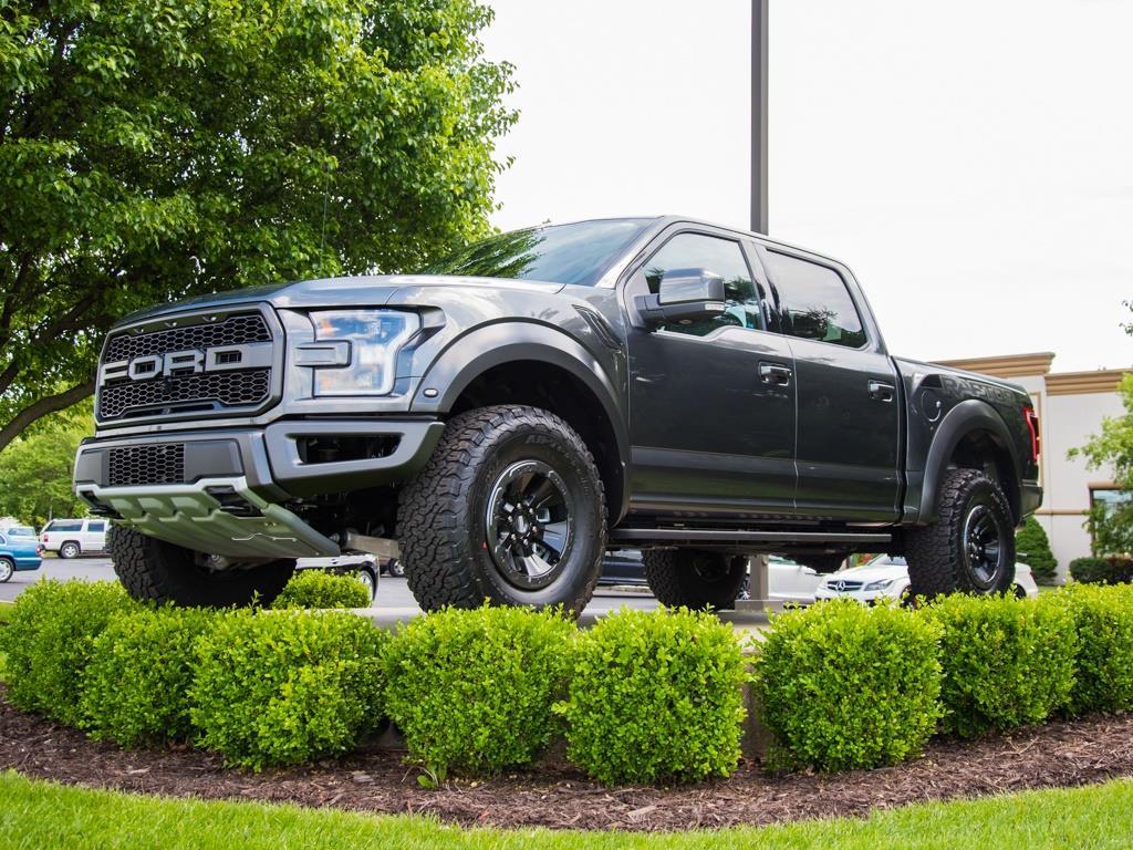 2017 Ford F-150 Raptor - Photo 1 - Springfield, MO 65802