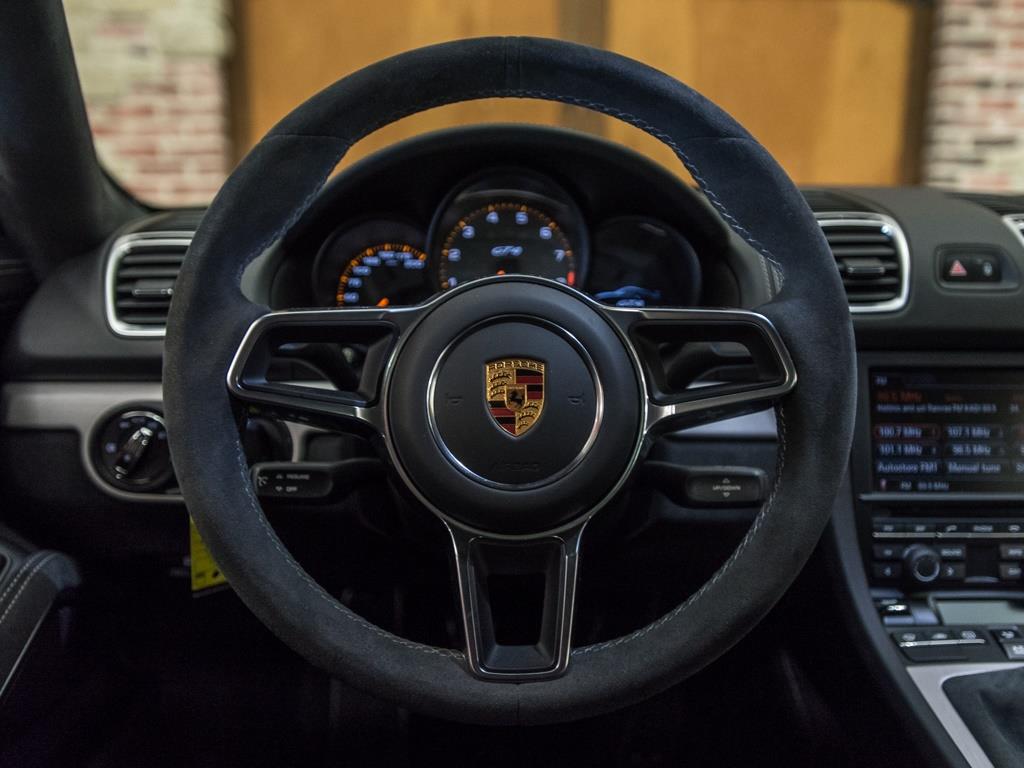 2016 Porsche Cayman GT4 - Photo 10 - Springfield, MO 65802