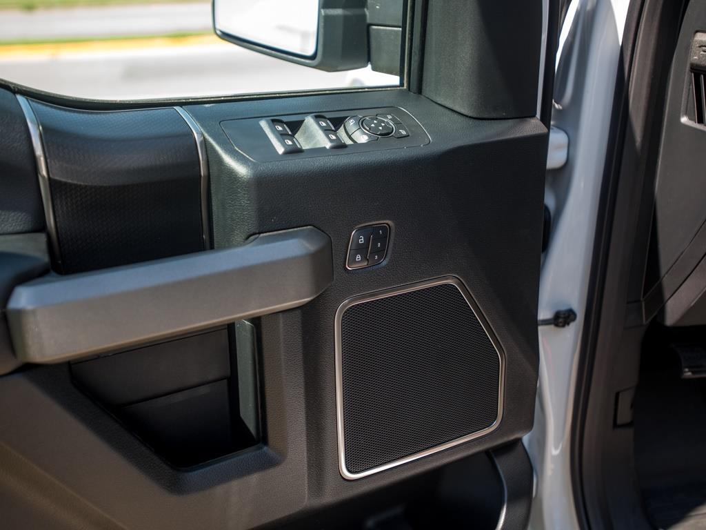2017 Ford F-150 Raptor - Photo 24 - Springfield, MO 65802