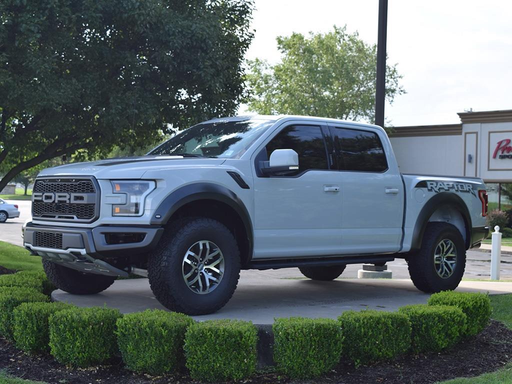 2017 Ford F-150 Raptor - Photo 1 - Springfield, MO 65802