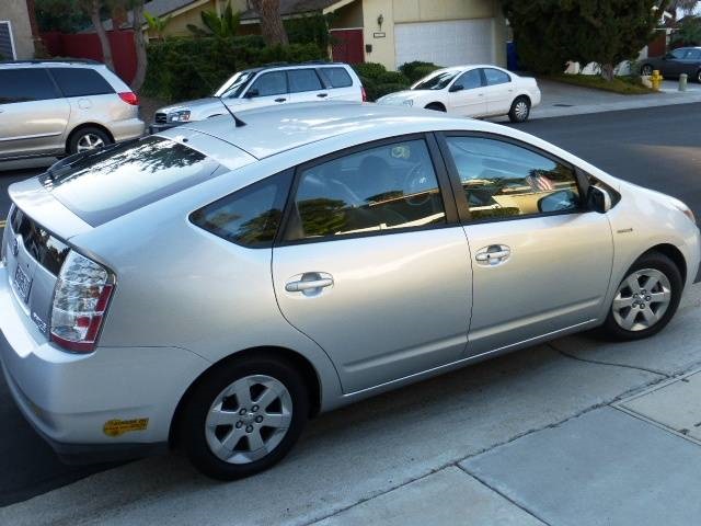 2006 Toyota prius package 1