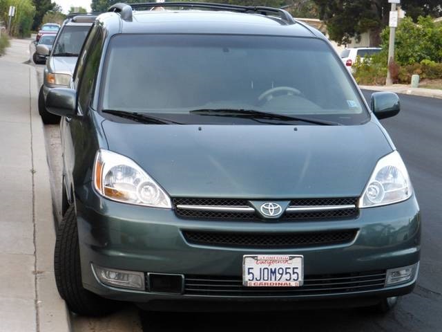 2004 toyota sienna xle limited standard features #3