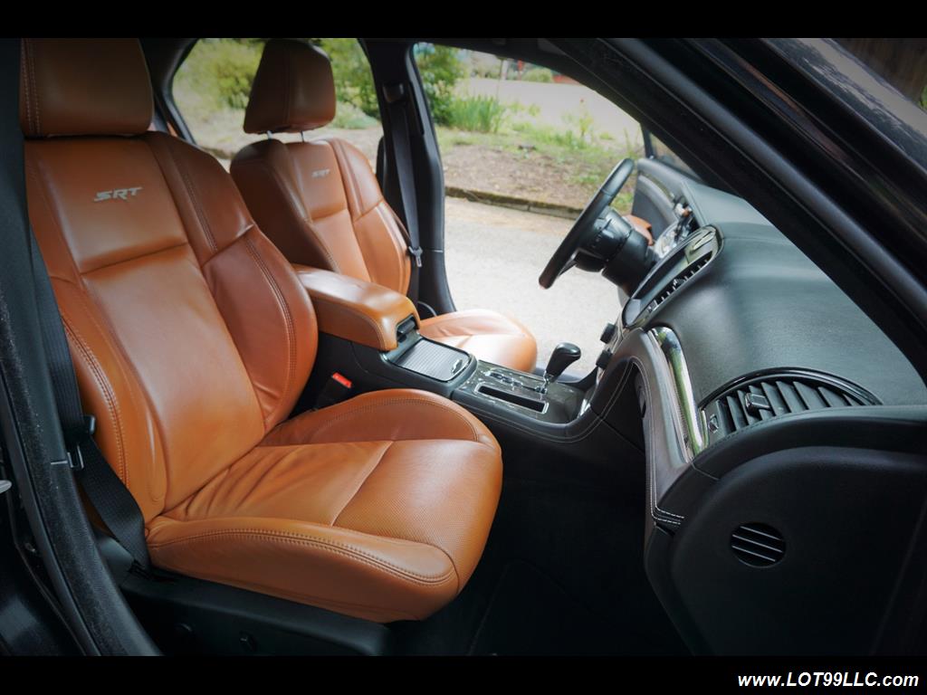 2014 Chrysler 300 Series SRT8 470 HP Loaded Panoramic Roof. - Photo 15 - Milwaukie, OR 97267