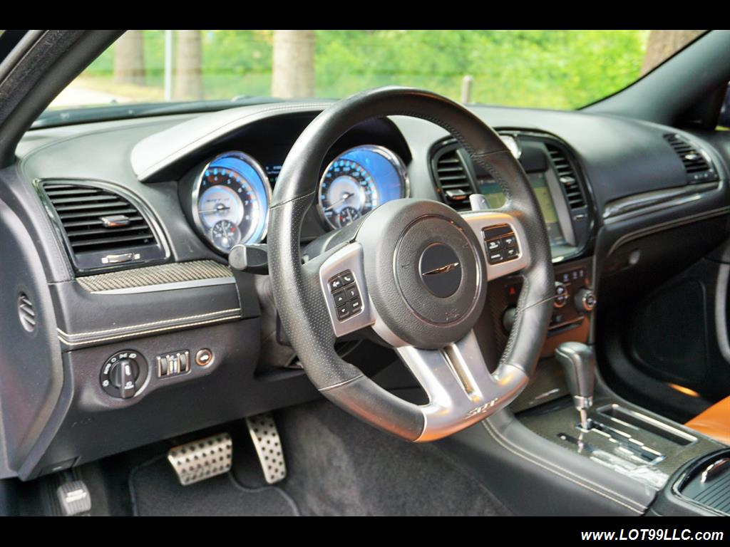 2014 Chrysler 300 Series SRT8 470 HP Loaded Panoramic Roof. - Photo 10 - Milwaukie, OR 97267