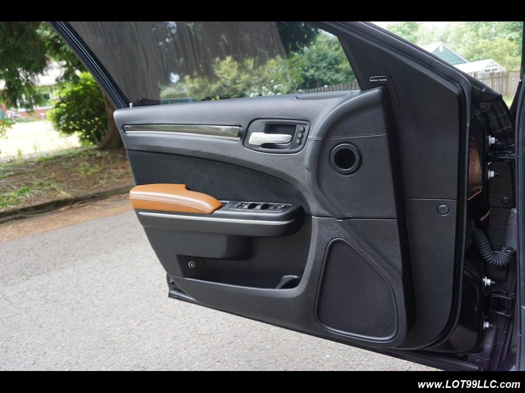 2014 Chrysler 300 Series SRT8 470 HP Loaded Panoramic Roof. - Photo 25 - Milwaukie, OR 97267