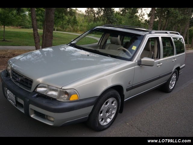 2000 Volvo V70 CROSS COUNTRY AWD SE,BRAND NEW TIRES. - Photo 2 - Milwaukie, OR 97267