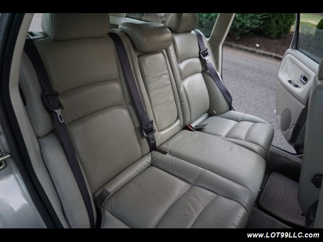 2000 Volvo V70 CROSS COUNTRY AWD SE,BRAND NEW TIRES. - Photo 16 - Milwaukie, OR 97267