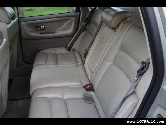2000 Volvo V70 CROSS COUNTRY AWD SE,BRAND NEW TIRES. - Photo 13 - Milwaukie, OR 97267