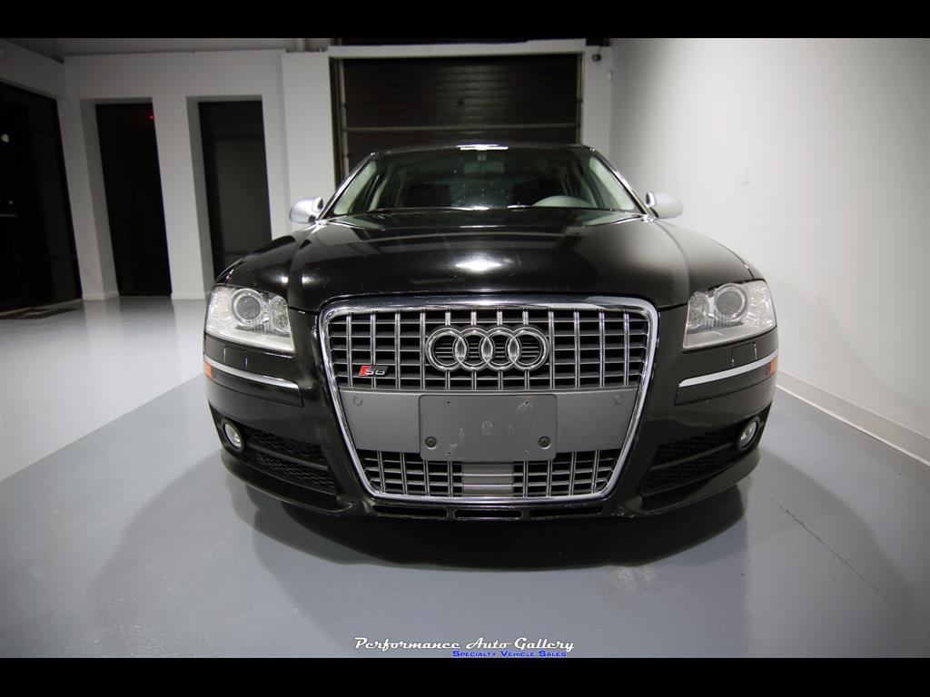 Image 3 of Audi: S8 quattro 5.2L…